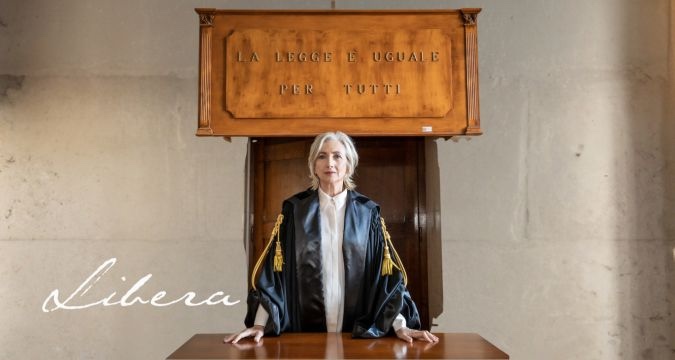 libera-su-rai-1-la-serie-tv-con-lunetta-savino-che-sfida-il-confine-tra-legge-e-giustizia - 1